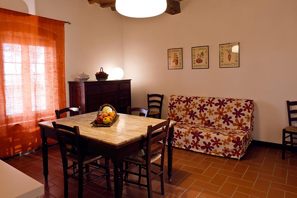 Agriturismo Poggio Agli Ulivi Riotorto Exteriör bild